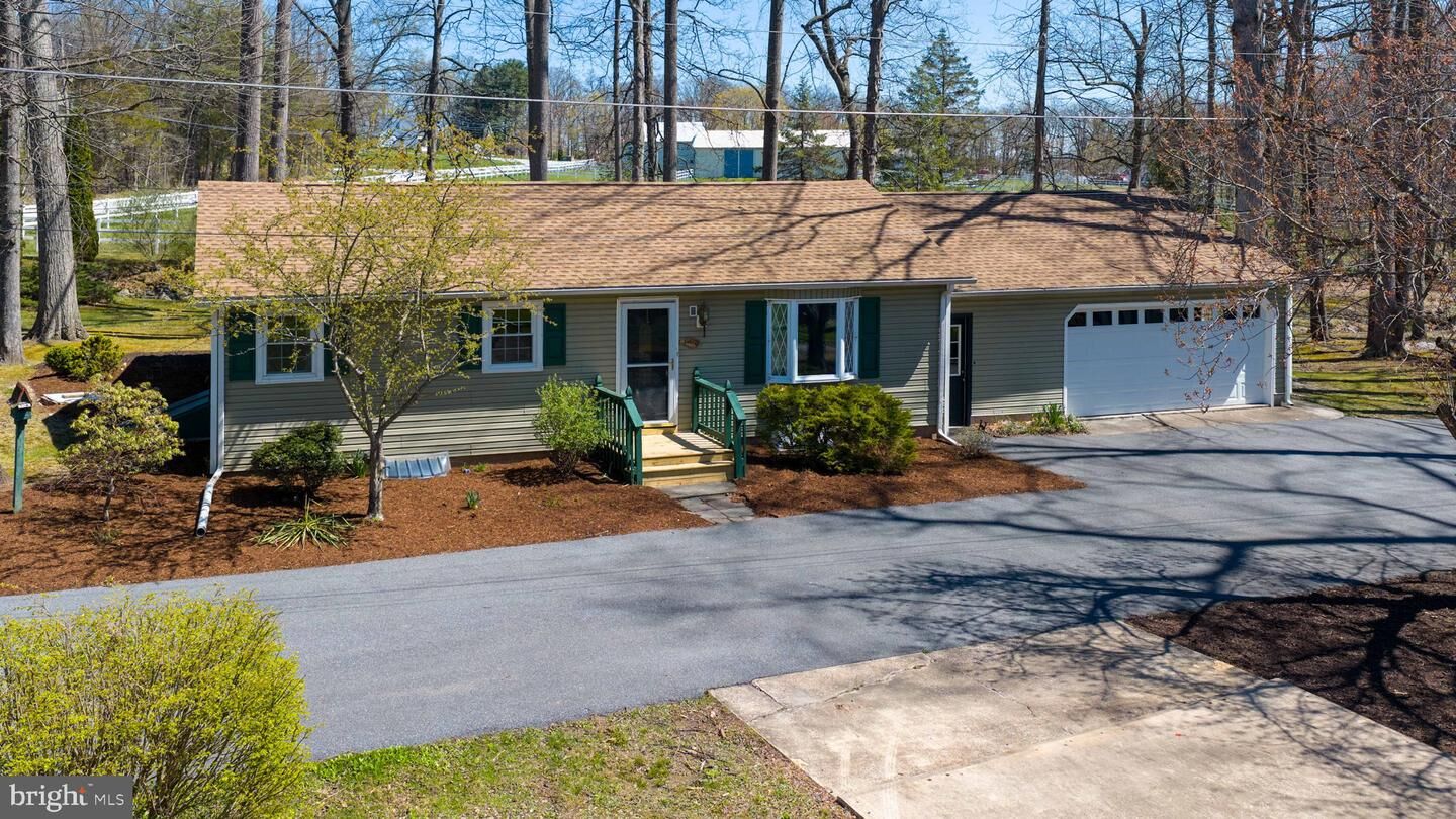 Property Photo:  1411 S Mountain Road  PA 17019 