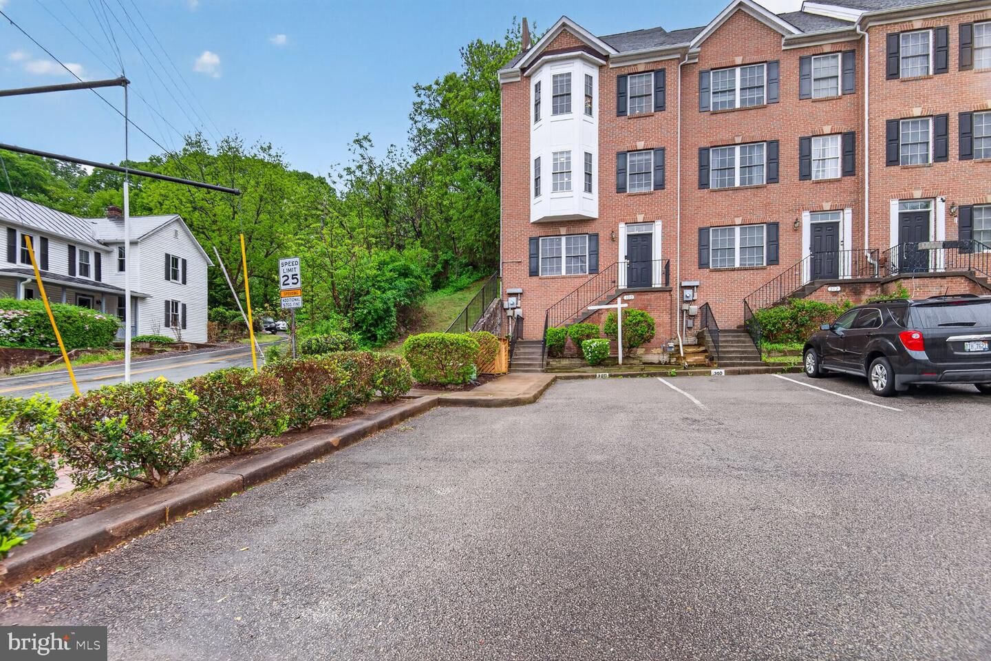 Property Photo: 300 Center Lane VA 22125