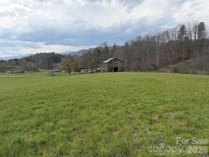 Property Photo: 330 Tilson Branch Road NC 28753