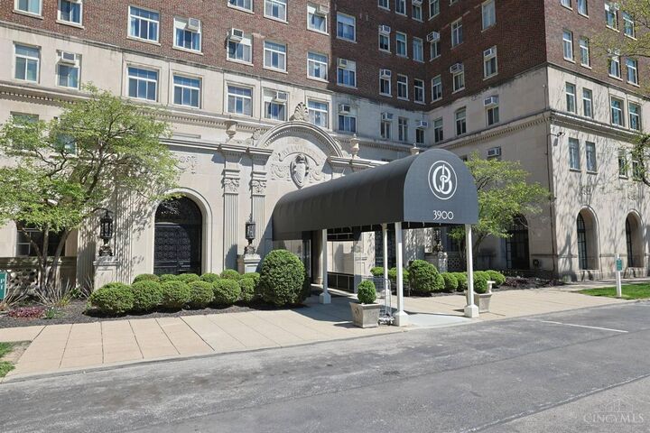 Property Photo:  3900 Rose Hill Avenue  OH 45229 