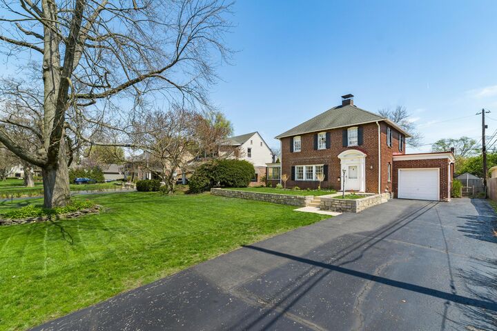 Property Photo:  1942 Bedford Road  OH 43212 