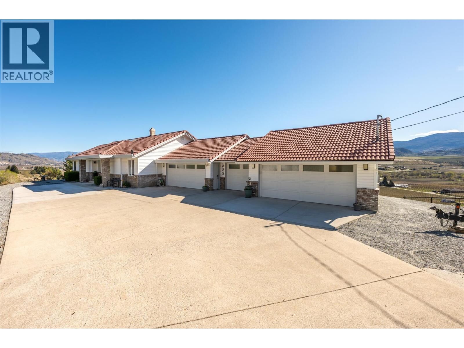 Property Photo: 600 Ponderosa Road BC V0H 1T1