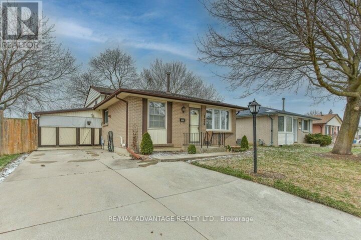 Property Photo:  124 Kipling Avenue  ON N5V 1K2 