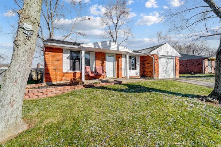 Property Photo:  4825 Flagstone Court  OH 45424 