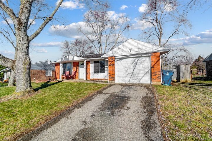 Property Photo: 4825 Flagstone Court OH 45424