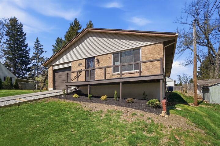 Property Photo:  1337 Heatherdale Drive  OH 45429 