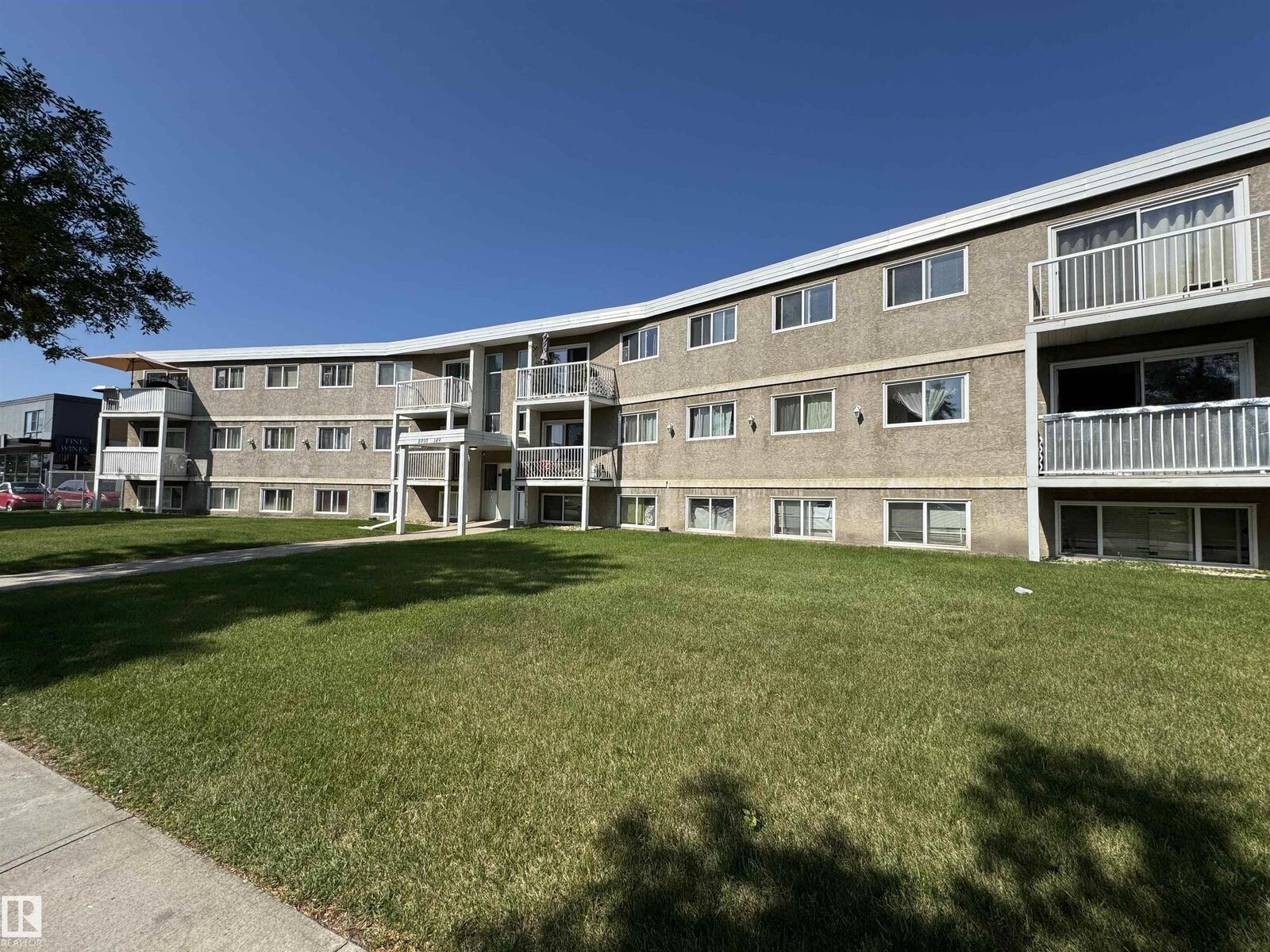 Photo de la propriété:  8930 149 Street NW 207  AB T5R 1B8 