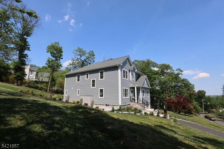 Property Photo:  518 Cardinal Ln  NJ 08812 