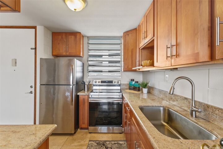 Property Photo:  1320 Alexander Street 901  HI 96826 