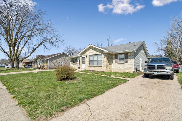 Property Photo:  4230/4232 Boyd Street  IA 50317 