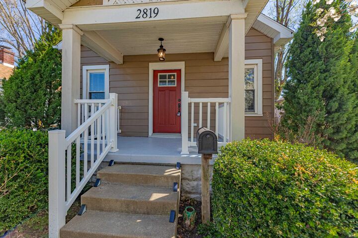 Property Photo:  2819 Oakley Street  IN 47710 
