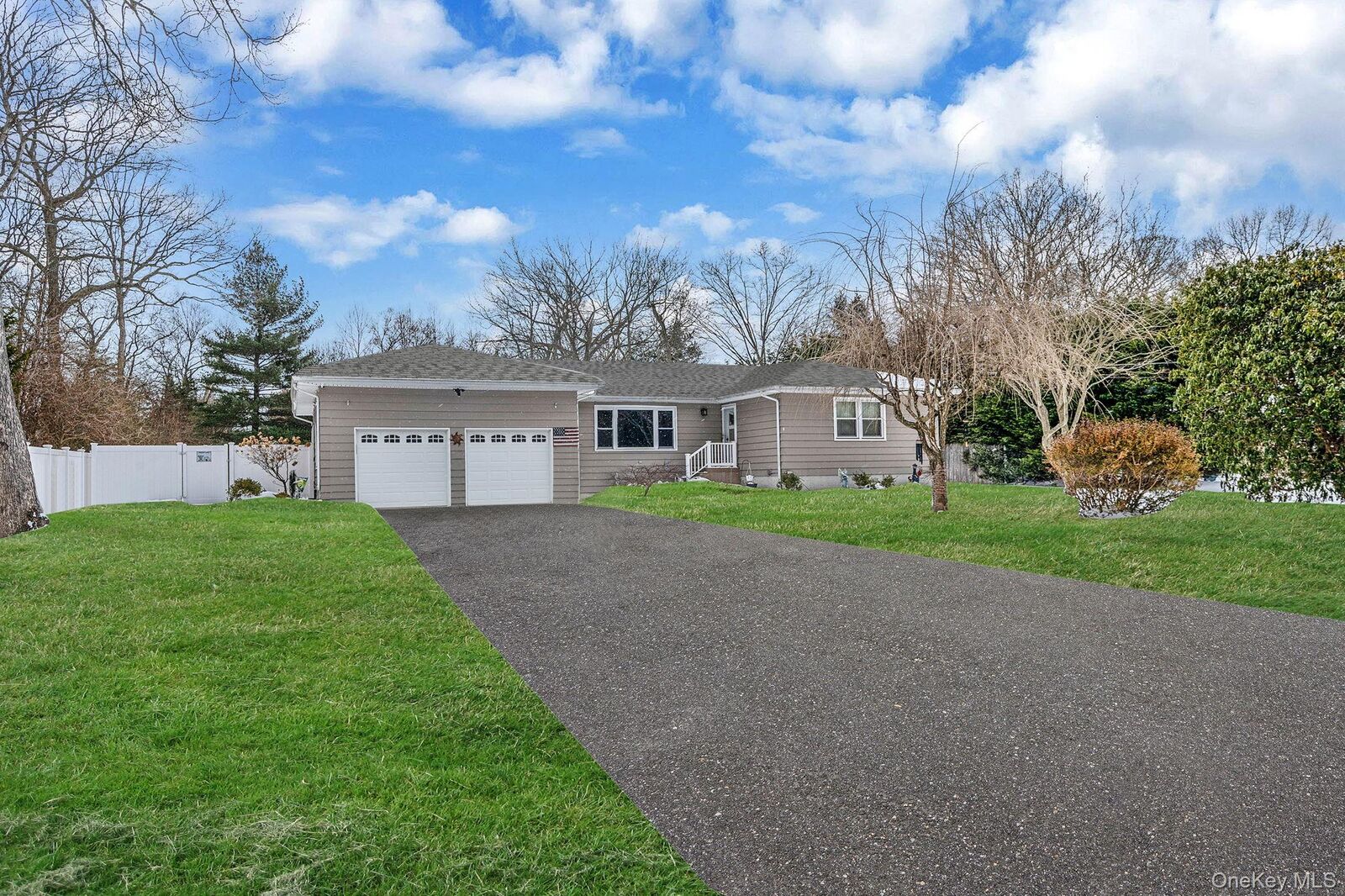 Property Photo:  159 Shady Lane  NY 11787 