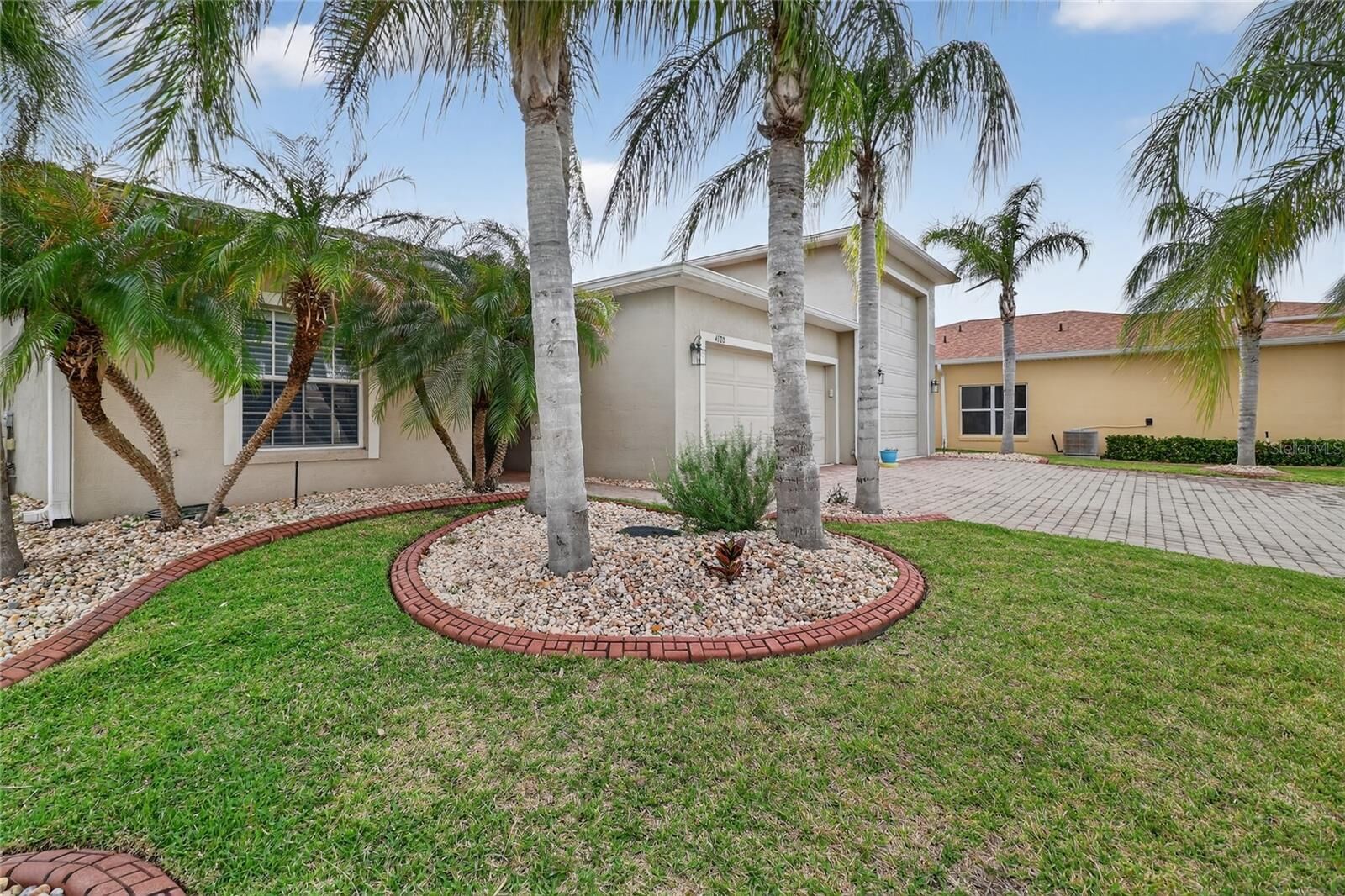 Property Photo: 4120 Limerick Drive FL 33859