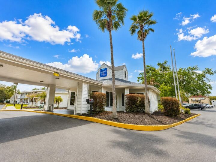 Property Photo:  2930 Polynesian Isle Boulevard 107  FL 34746 