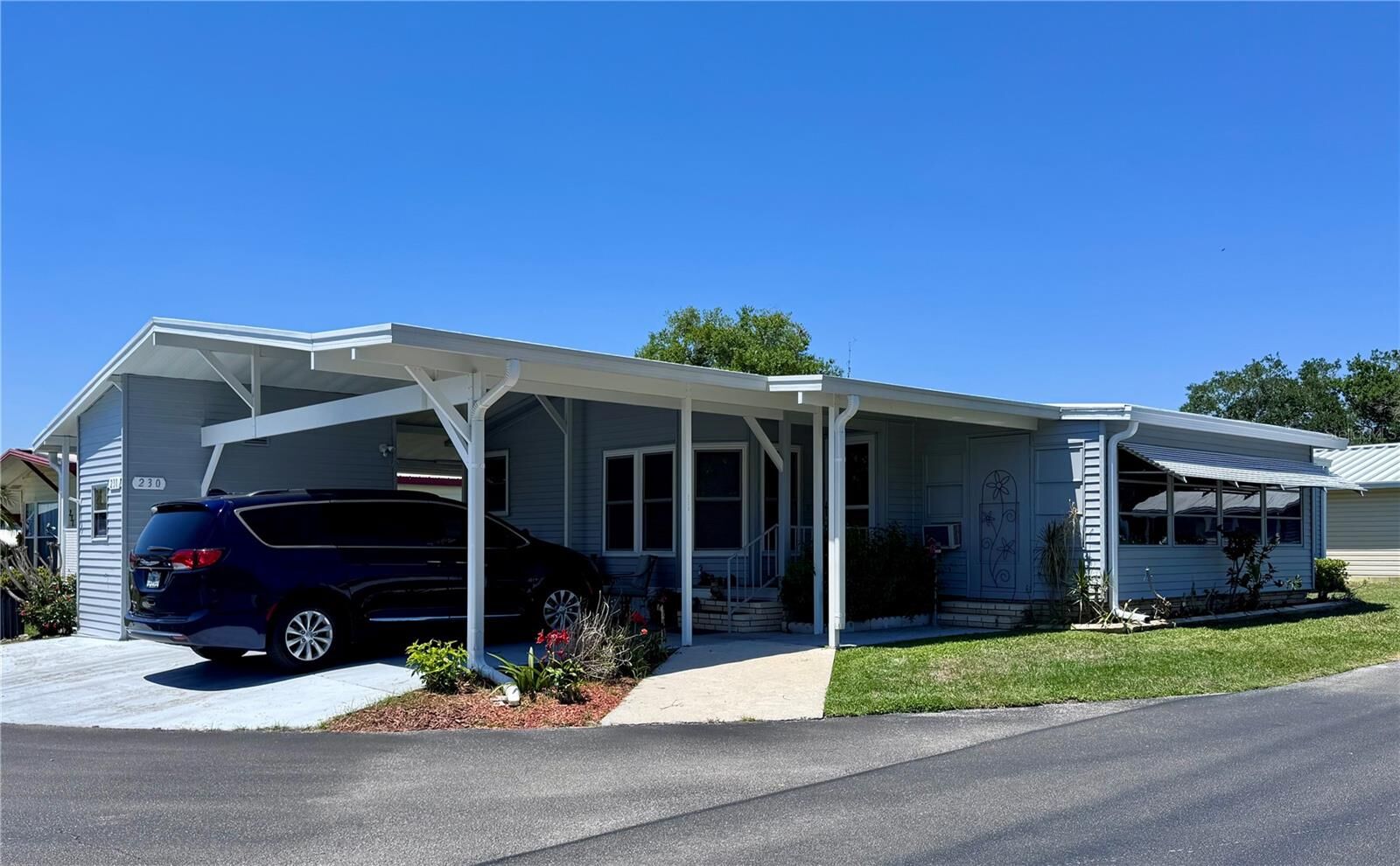 Property Photo:  2055 S Floral Avenue 230  FL 33830 