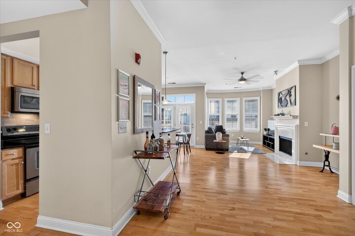 Property Photo:  355 E Ohio Street 107  IN 46204 