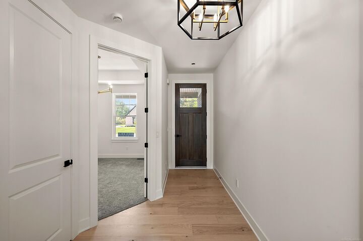 Property Photo:  5926 Everton Avenue  MI 48085 