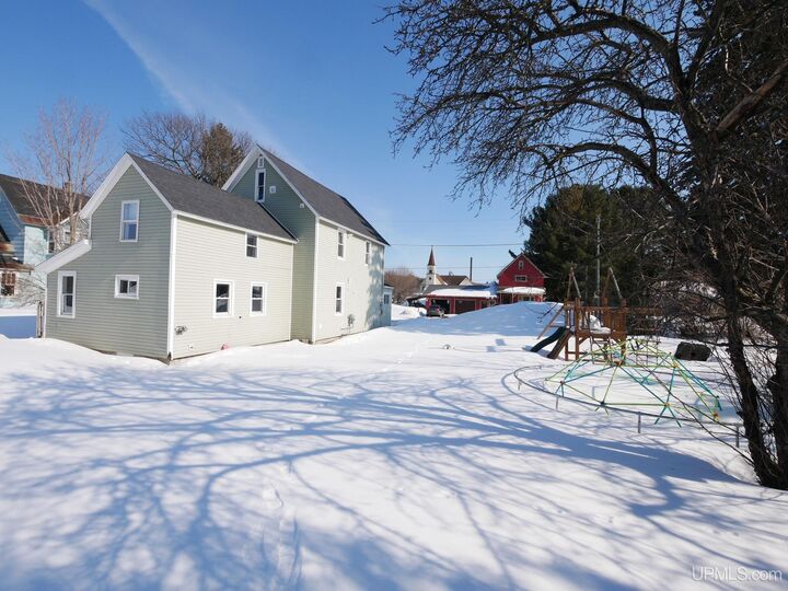 Property Photo:  23408 Fir Avenue  MI 49922 