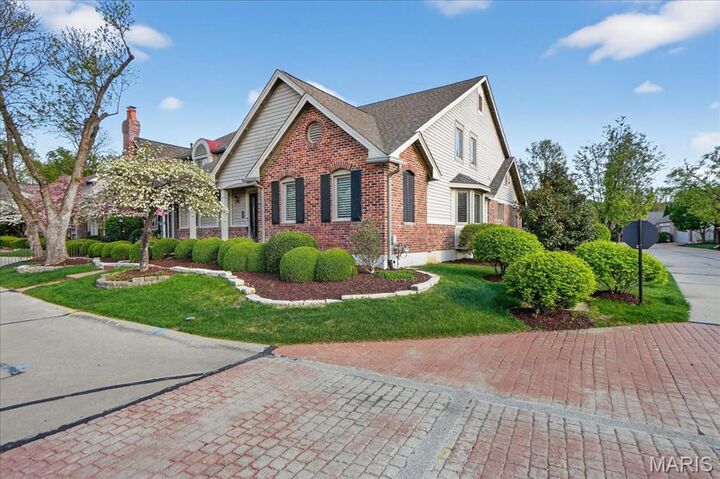 Property Photo:  14318 Valley Meadow Court E  MO 63017 