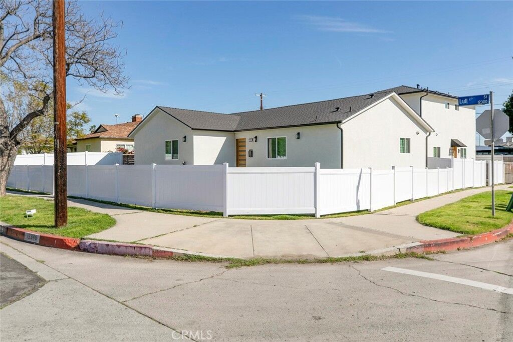 Property Photo:  12340 Lull Street  CA 91605 