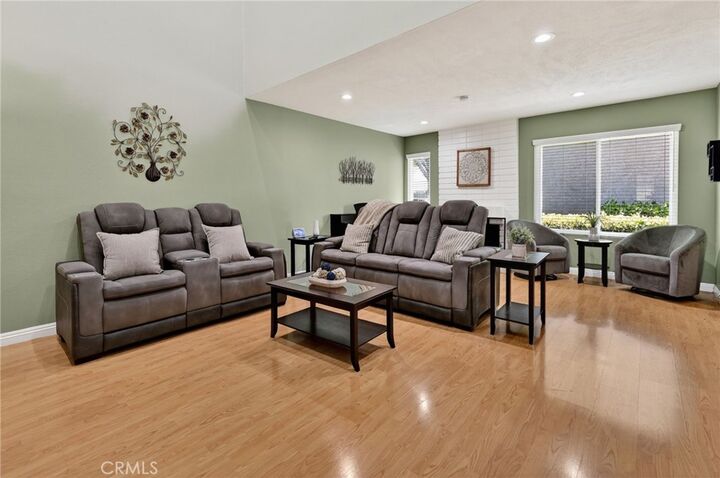 Property Photo:  25 Cheyenne  CA 92604 
