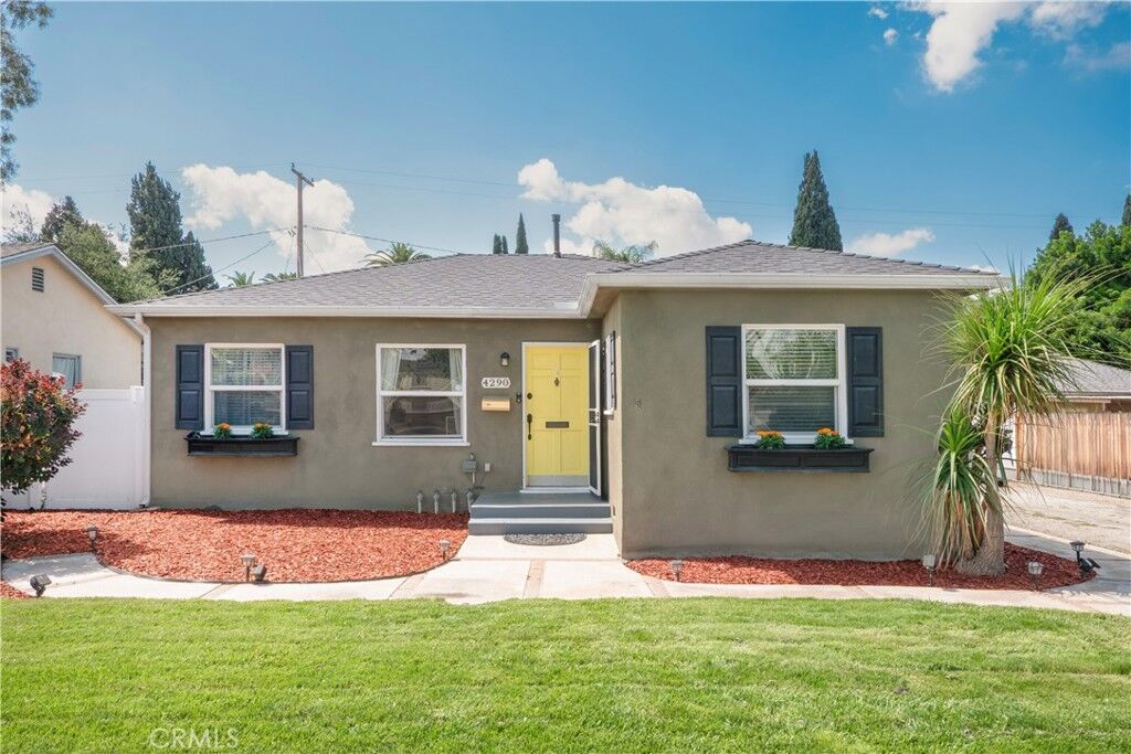 Property Photo:  4290 Oakwood Place  CA 92506 