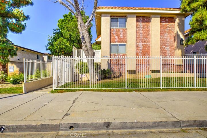 Property Photo: 10155 De Soto 116 CA 91311