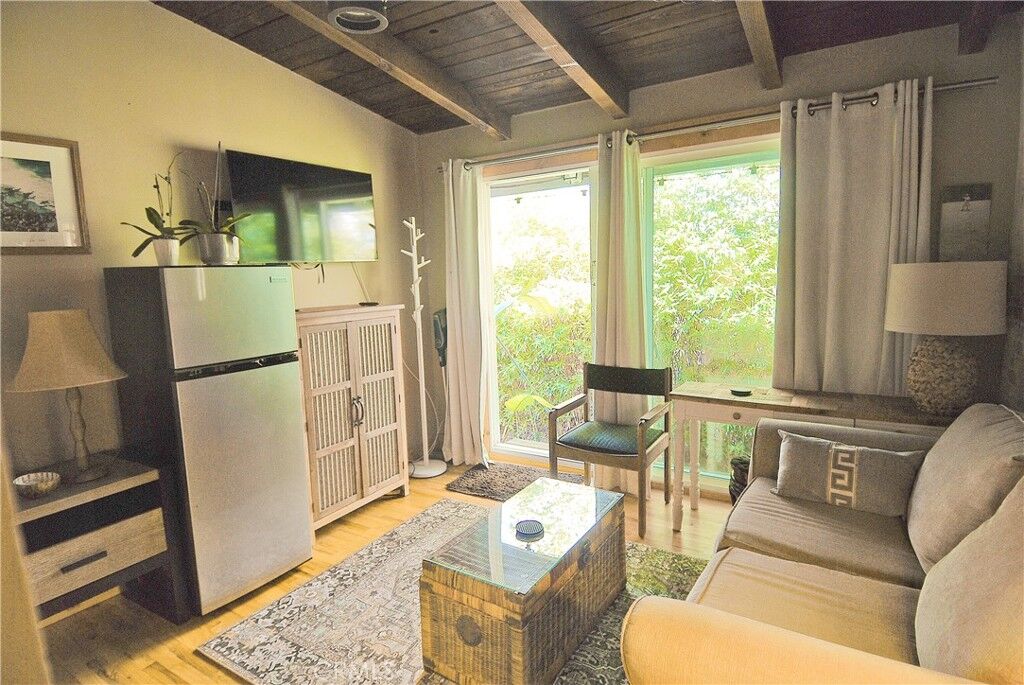 Property Photo:  545 1st Street B  CA 90266 