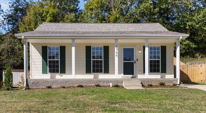 Property Photo:  2766 Applemill Ct  TN 37040 