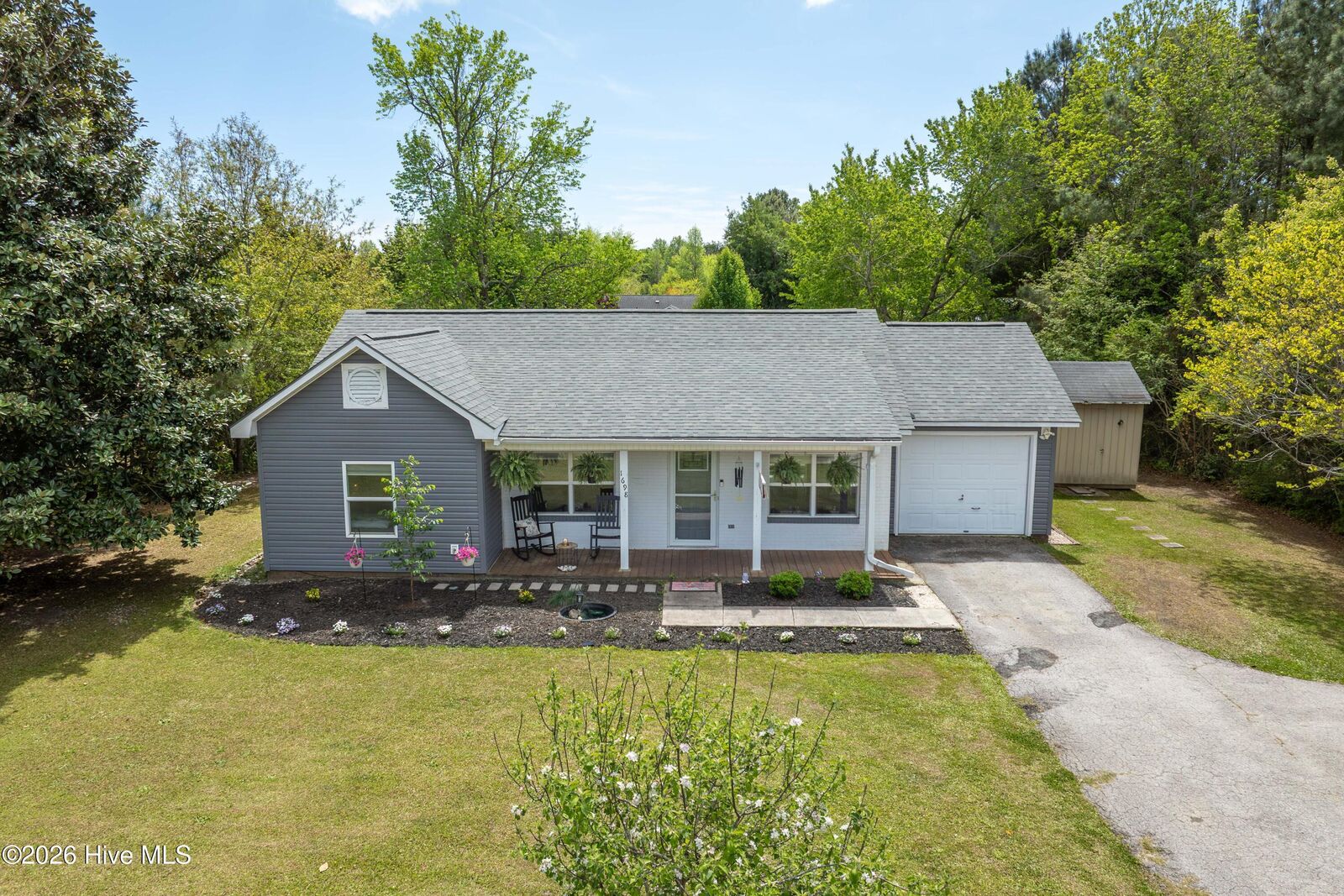 Property Photo:  1698 Old Folkstone Road  NC 28460 