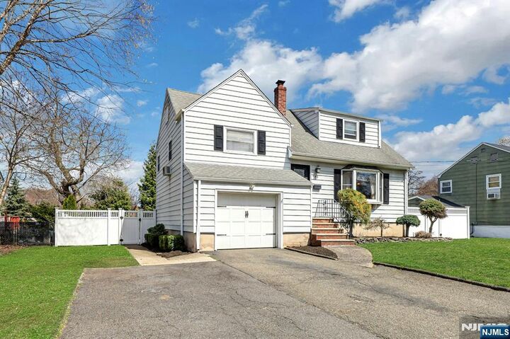 Property Photo:  87 Barbara Road  NJ 07628 