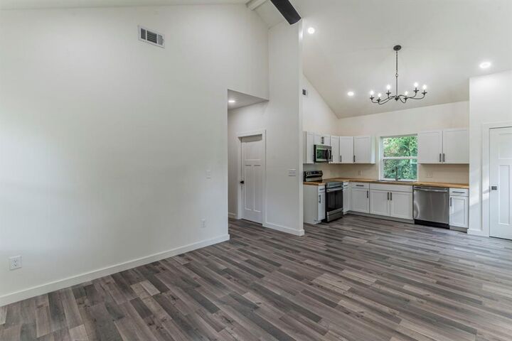 Property Photo:  114 Timbercrest  TX 75156 