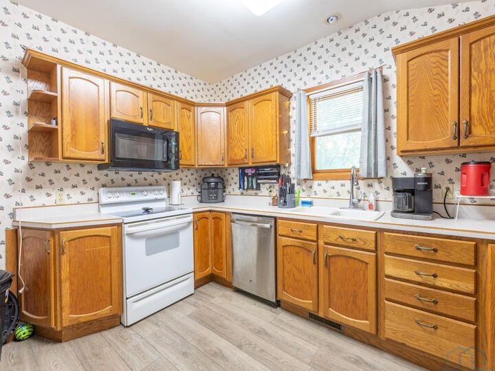 Property Photo:  1116 Pearl Street  IA 51040 