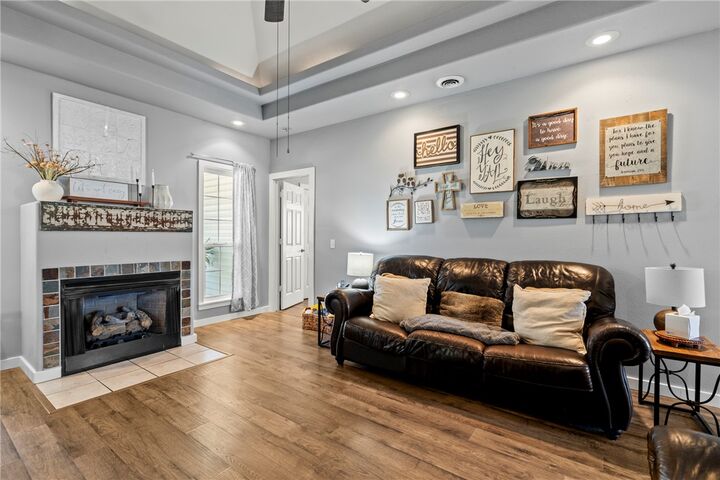 Property Photo:  1003 Sunrise Circle  AR 72761 