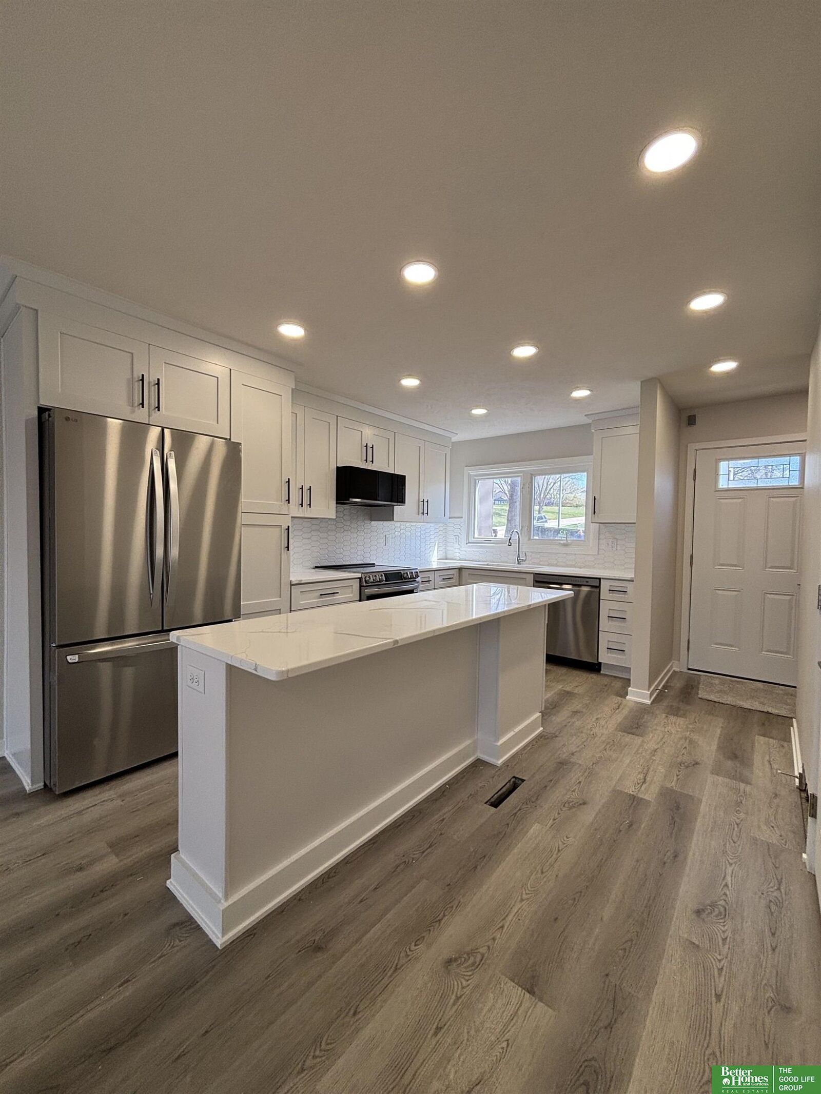 Property Photo:  5114 N 105th Street  NE 68134 