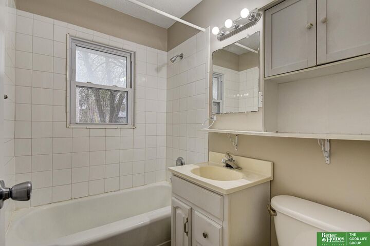 Property Photo:  4601 N 54th Circle  NE 68104 