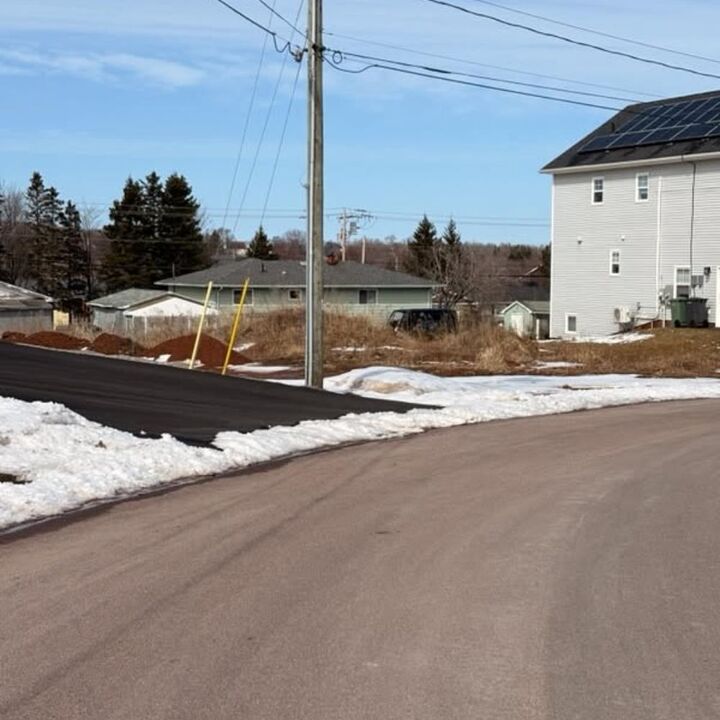 Property Photo:  16 Keaton Drive  PE C1E 3M5 