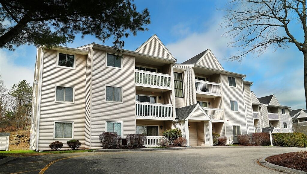 Property Photo: 15 Bower Rd F9 MA 02169