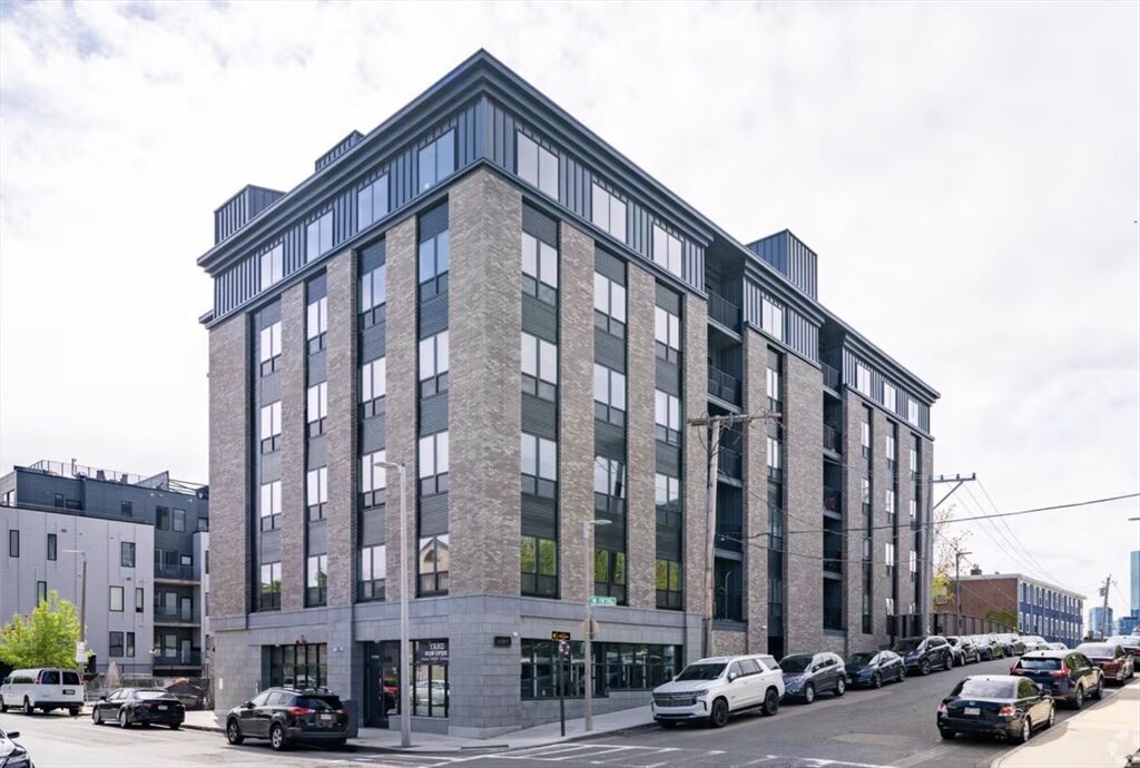 Property Photo: 55 West 5th St 609 MA 02127