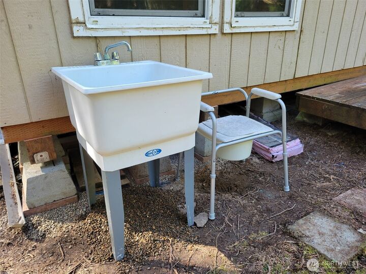 Property Photo:  7997  Acorn Lane  WA 98267 