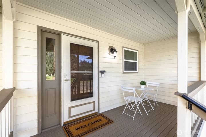 Property Photo:  12327  44 Drive SE  WA 98028 