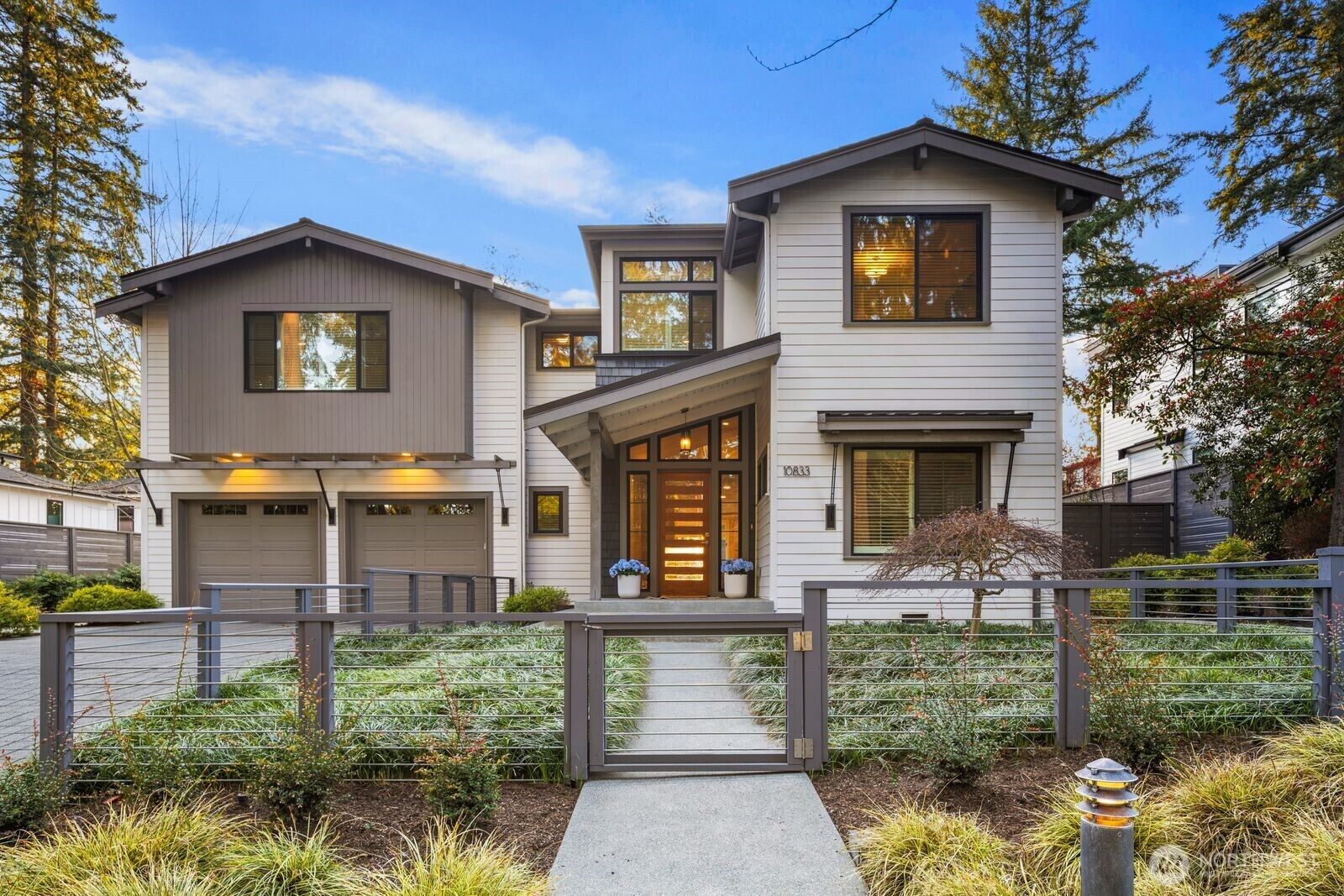 Property Photo:  10833  104th Avenue NE  WA 98033 