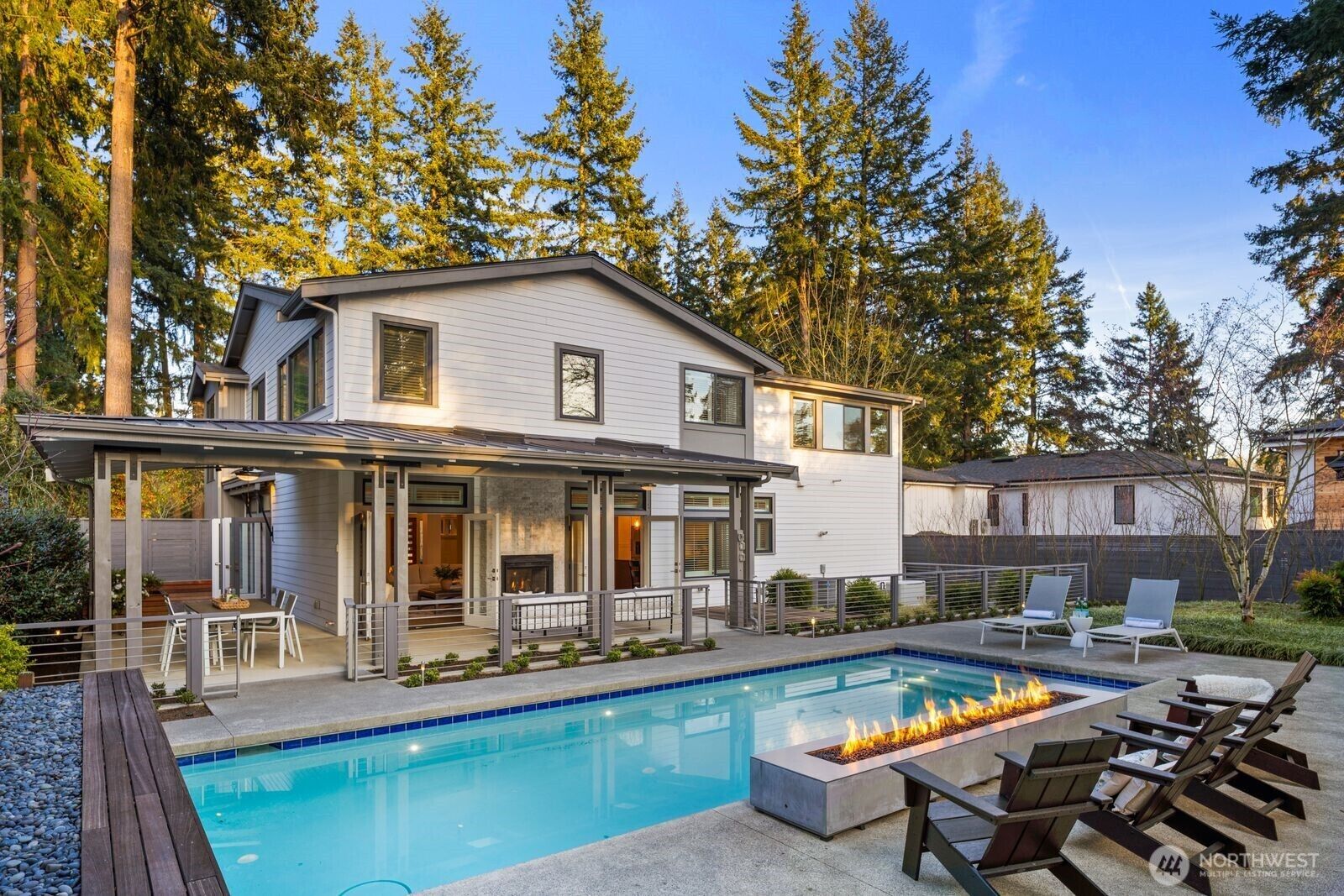 Property Photo: 10833 104th Avenue NE WA 98033