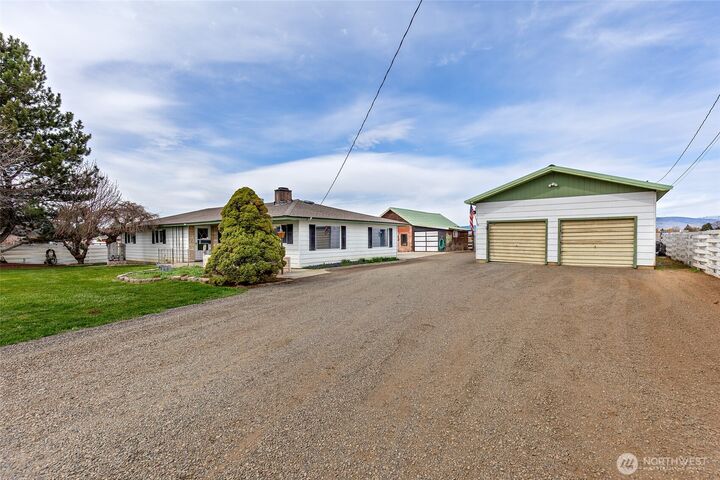 Property Photo:  2611  Vantage Highway  WA 98926 