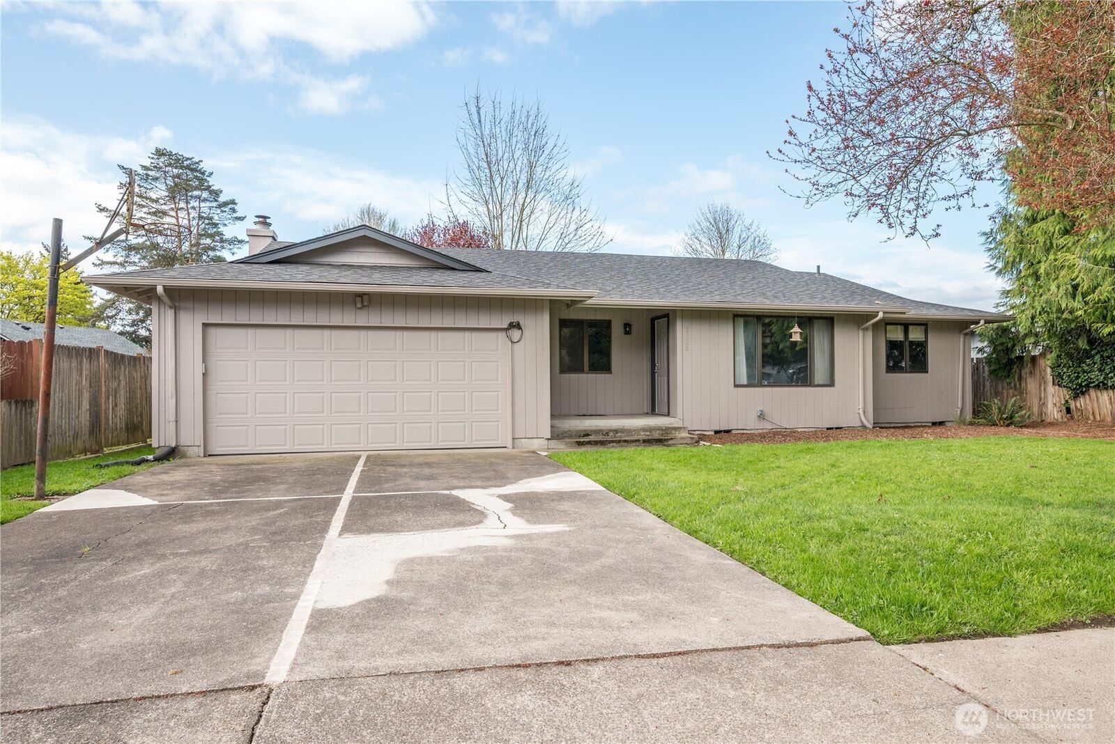 Property Photo: 5628 Finch Drive WA 98632