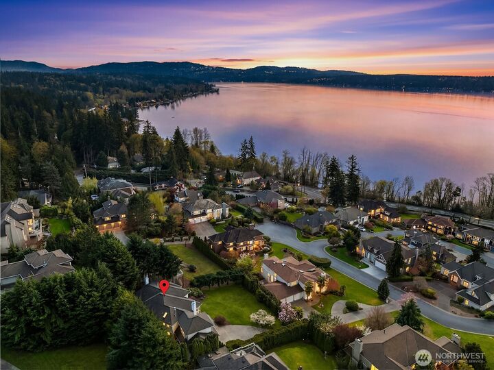 Property Photo:  1540  204th Avenue NE  WA 98074 