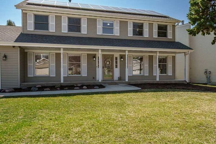 Property Photo:  6673 Thomas Parkway  IL 61114 