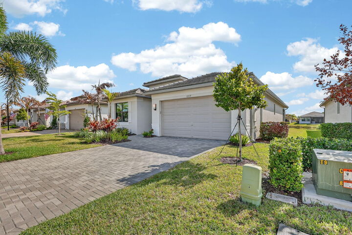 Property Photo:  12719 SW Blue Mangrove Parkway  FL 34987 