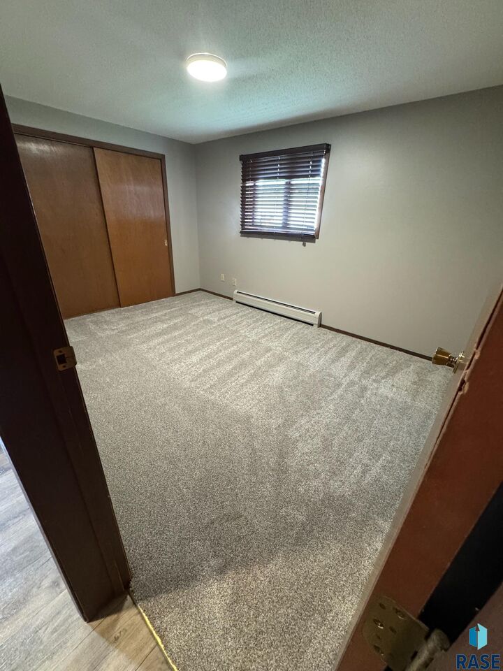 Property Photo: 1011 S 2nd Ave SD 57105-0849