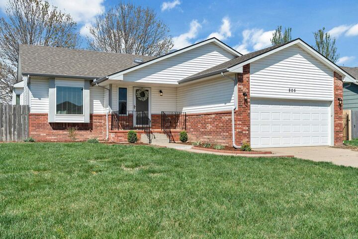 Property Photo:  805 N Bay Country  KS 67235 
